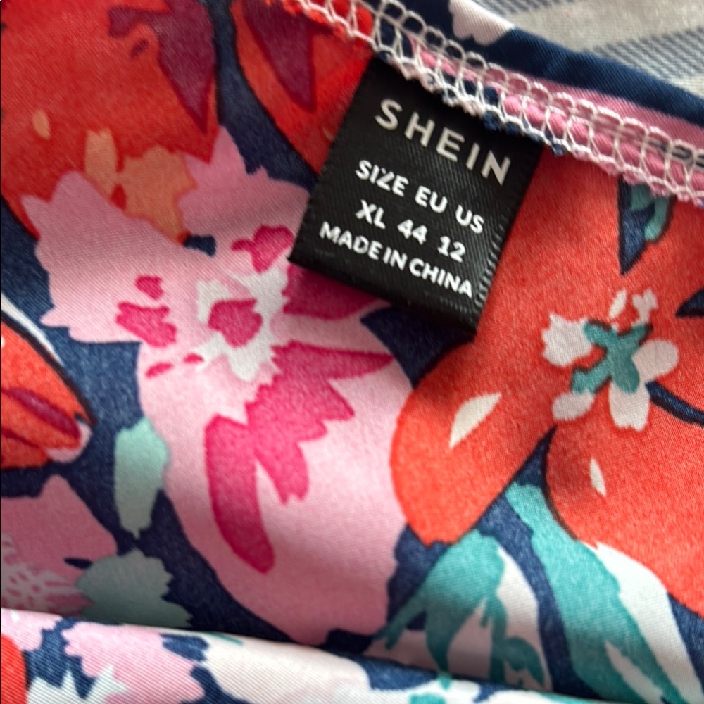SHEIN Floral One-Shoulder Top - Picture 2 of 4